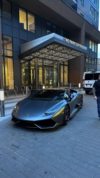2017 Lamborghini Huracan LP610-4 - Image 2 of 9