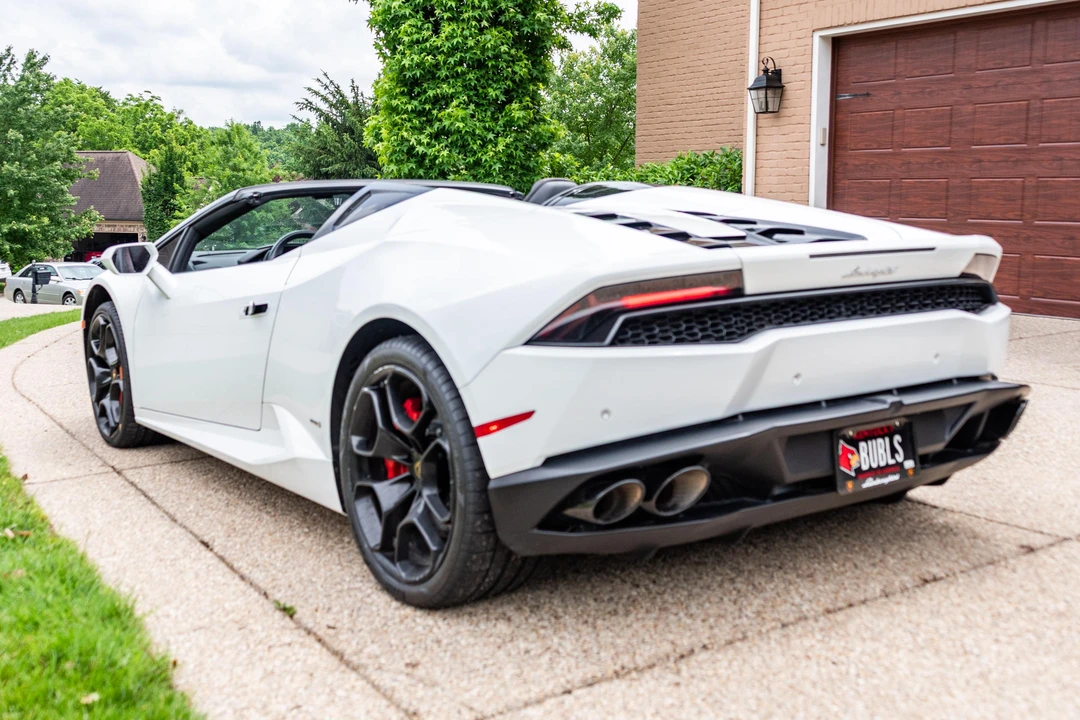 2017 Lamborghini Huracan LP610-4 - Image 7 of 31