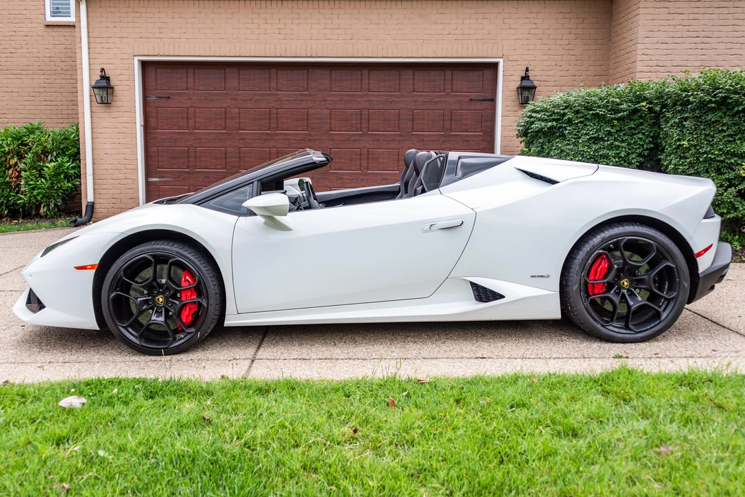 2017 Lamborghini Huracan LP610-4 - Image 6 of 31