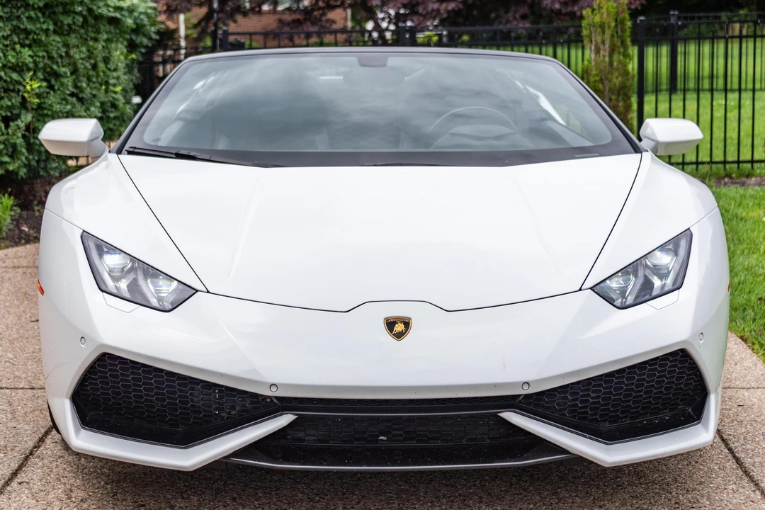 2017 Lamborghini Huracan LP610-4 - Image 2 of 31