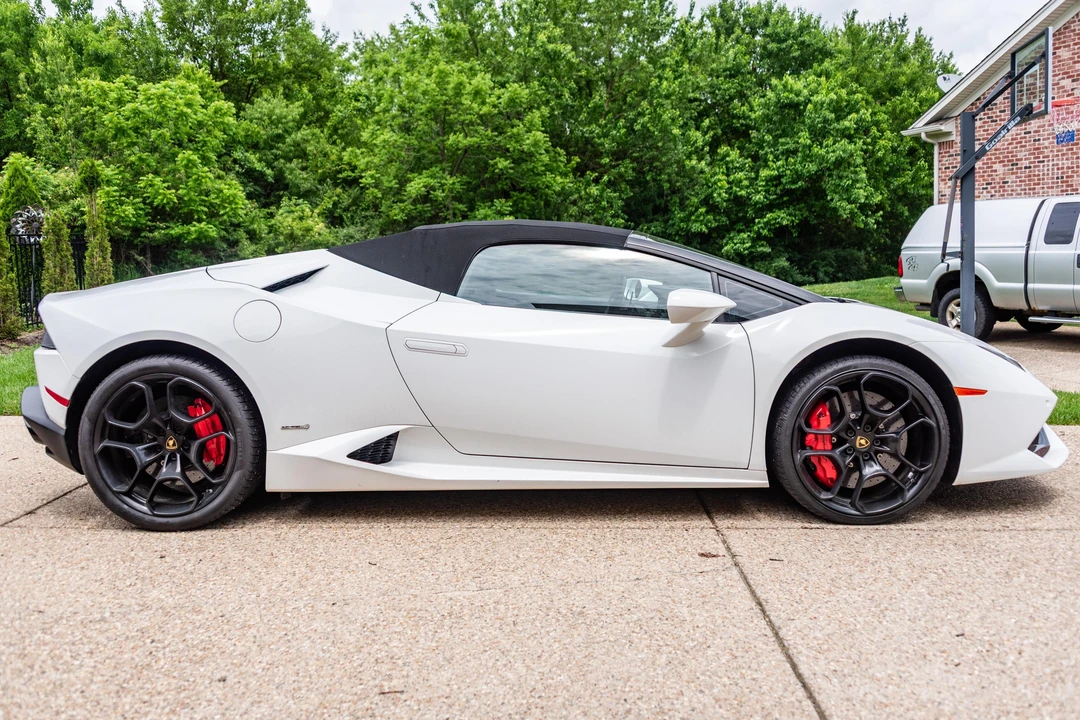 2017 Lamborghini Huracan LP610-4 - Image 3 of 31