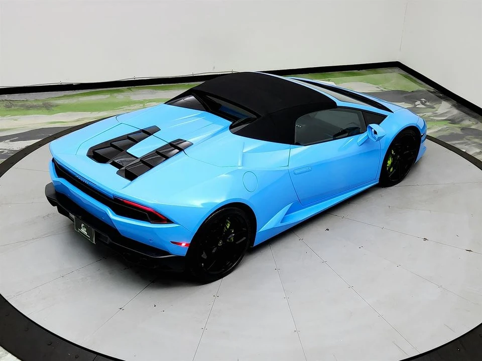 2017 Lamborghini - Image 28 of 31