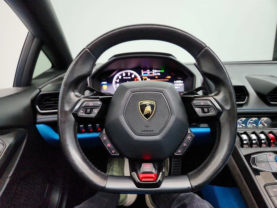 2017 Lamborghini Huracan LP610-4 - Image 14 of 31