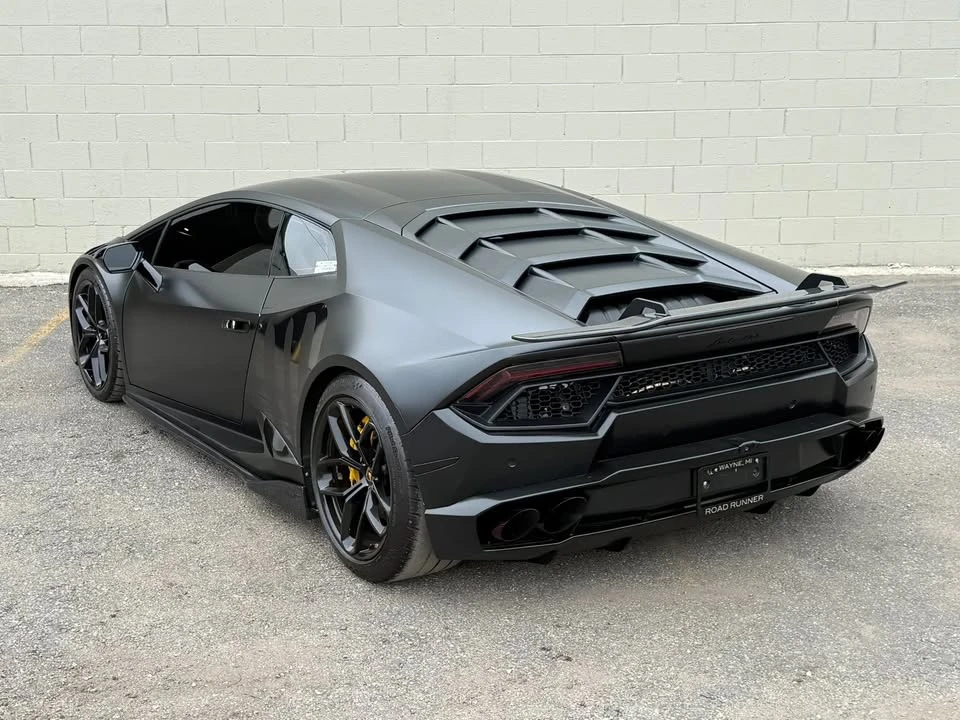 2017 Lamborghini Huracan - Image 8 of 20