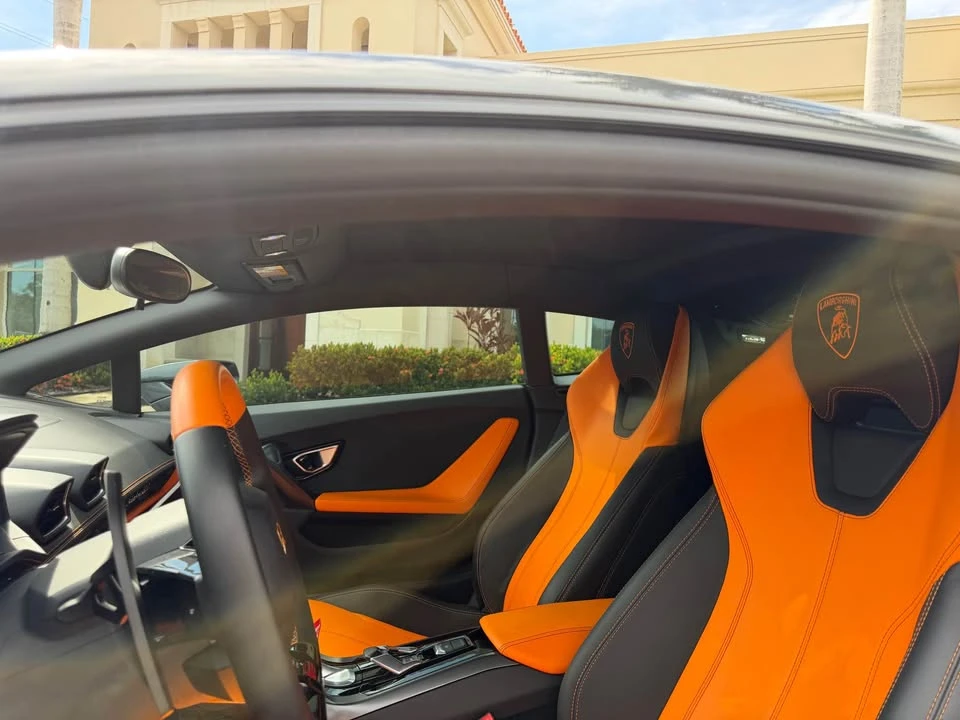 2017 Lamborghini Huracan - Image 16 of 18