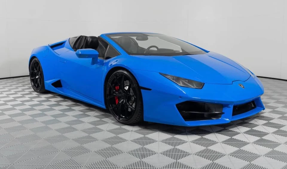 2017 Lamborghini Huracan - Image 7 of 10
