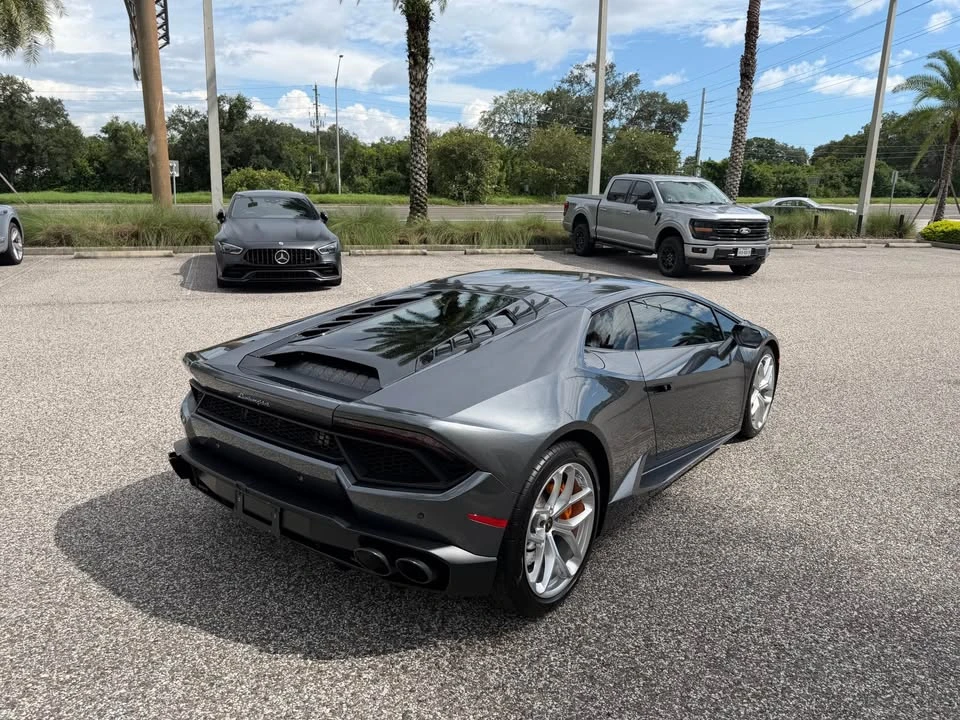 2017 Lamborghini Huracan - Image 8 of 18