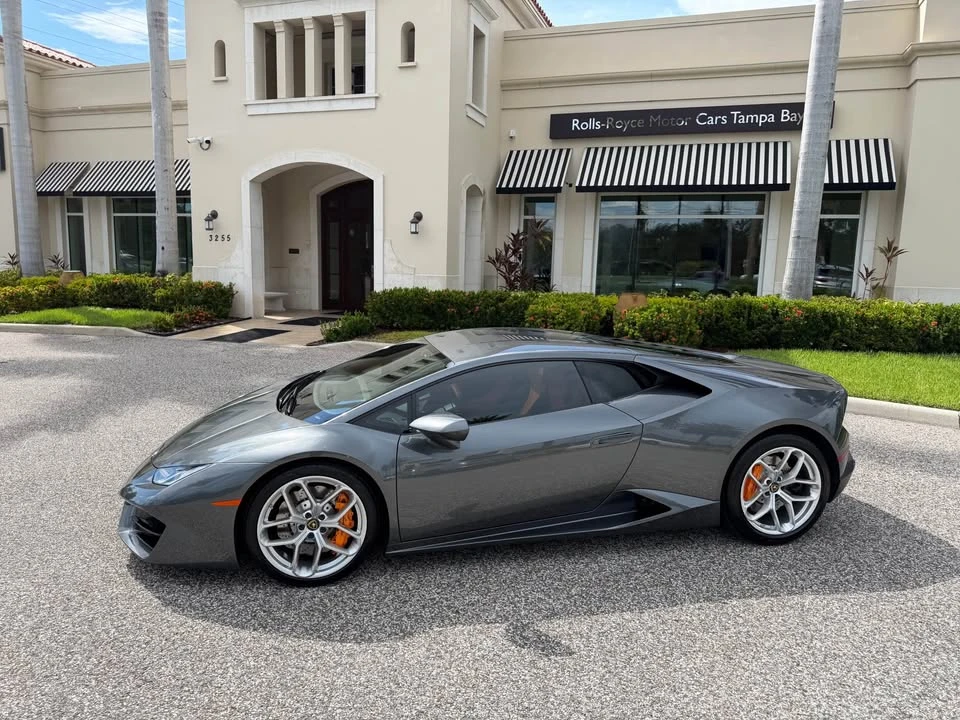 2017 Lamborghini Huracan - Image 3 of 18