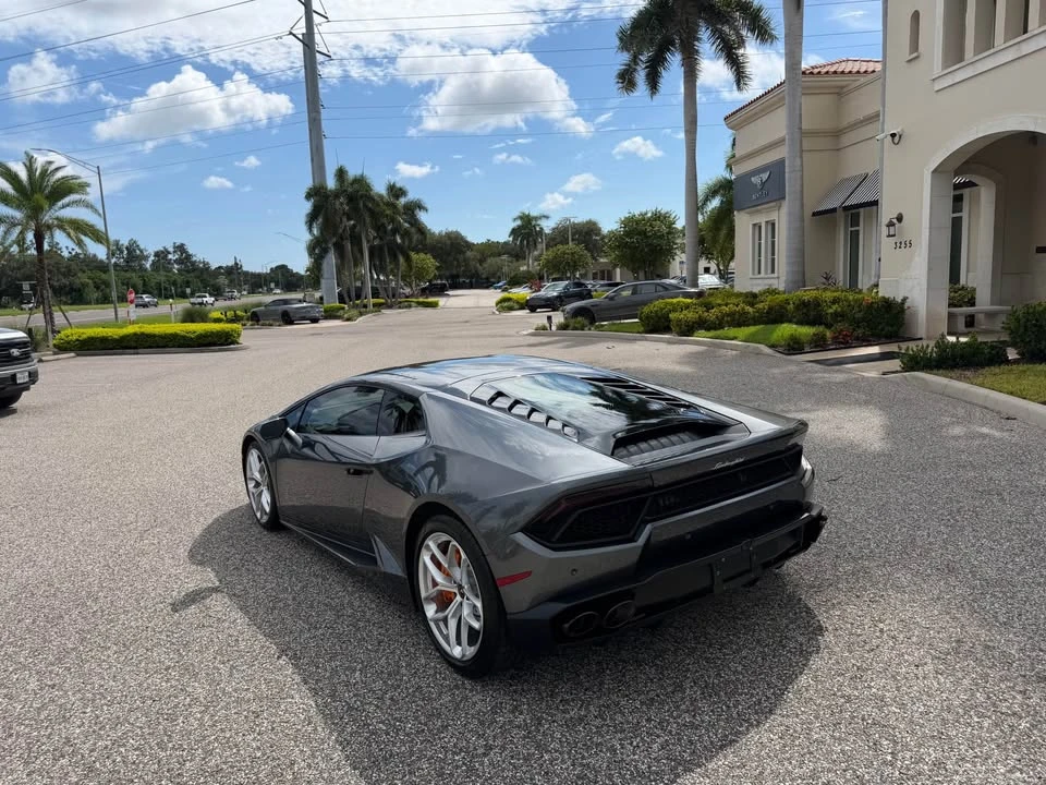 2017 Lamborghini Huracan - Image 6 of 18