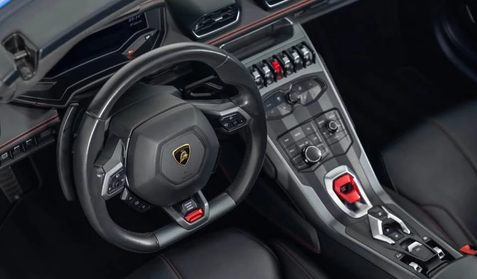 2017 Lamborghini Huracan - Image 9 of 10