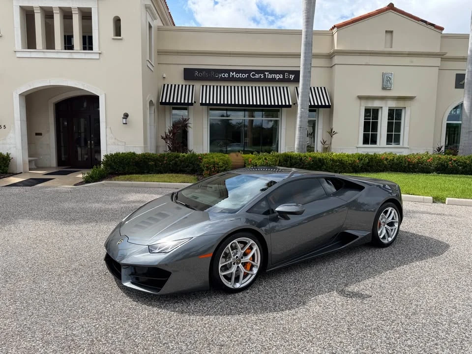2017 Lamborghini Huracan - Image 2 of 18
