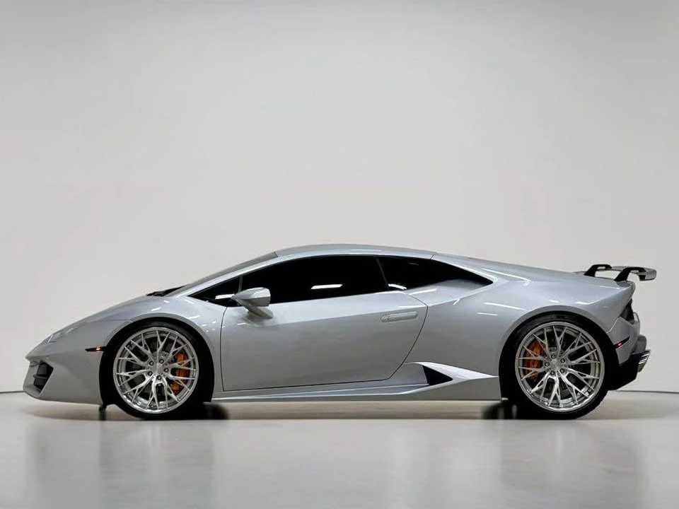 2017 Lamborghini Huracan - Image 4 of 12