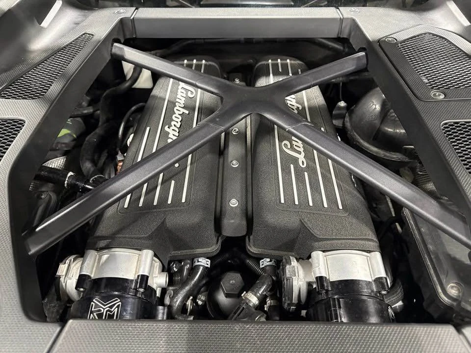 2017 Lamborghini Huracan - Image 12 of 12