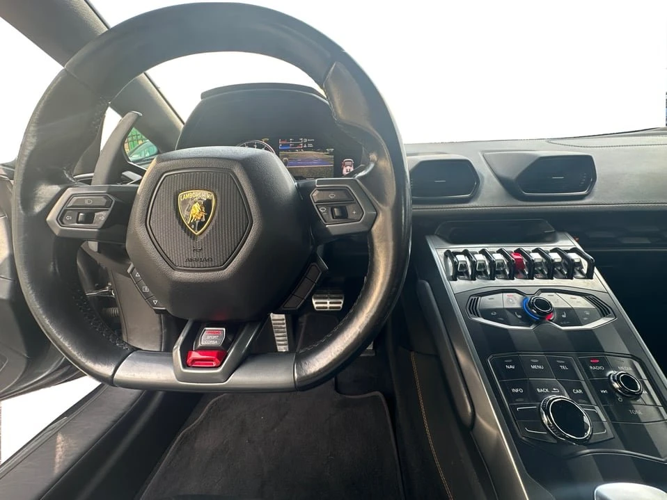 2017 Lamborghini Huracan - Image 19 of 20