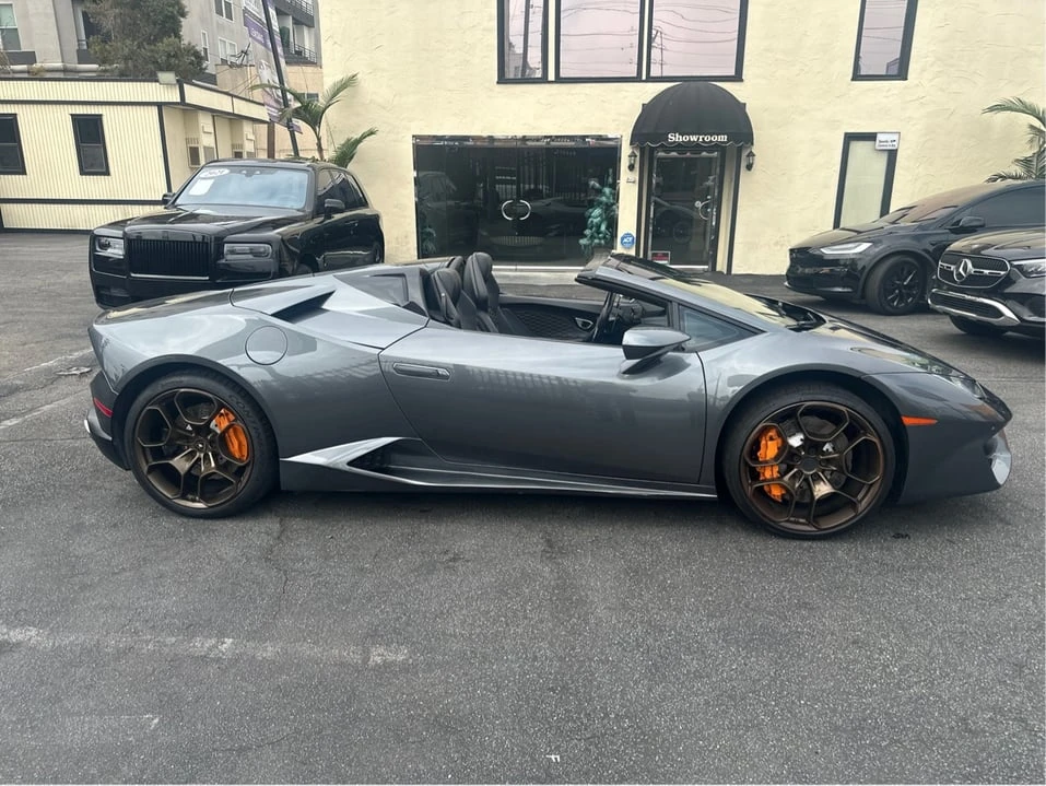 2017 Lamborghini Huracan - Image 2 of 20