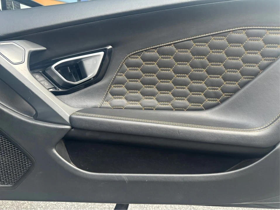 2017 Lamborghini Huracan - Image 18 of 20