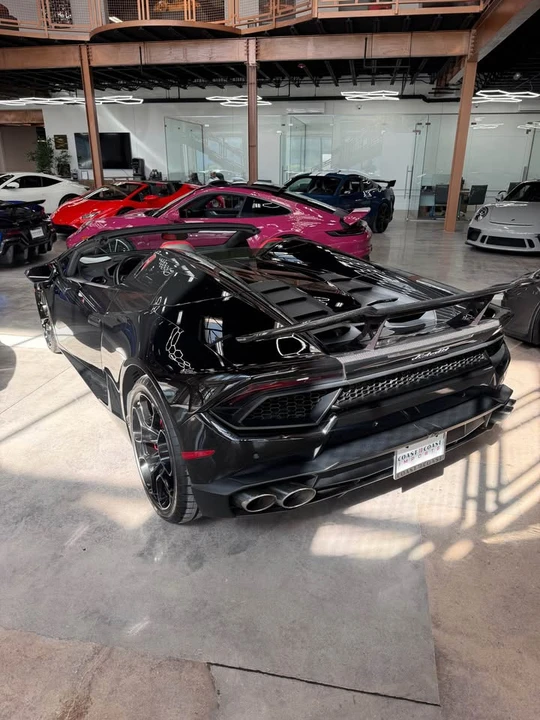 2017 Lamborghini Huracan LP580-2 - Image 3 of 8