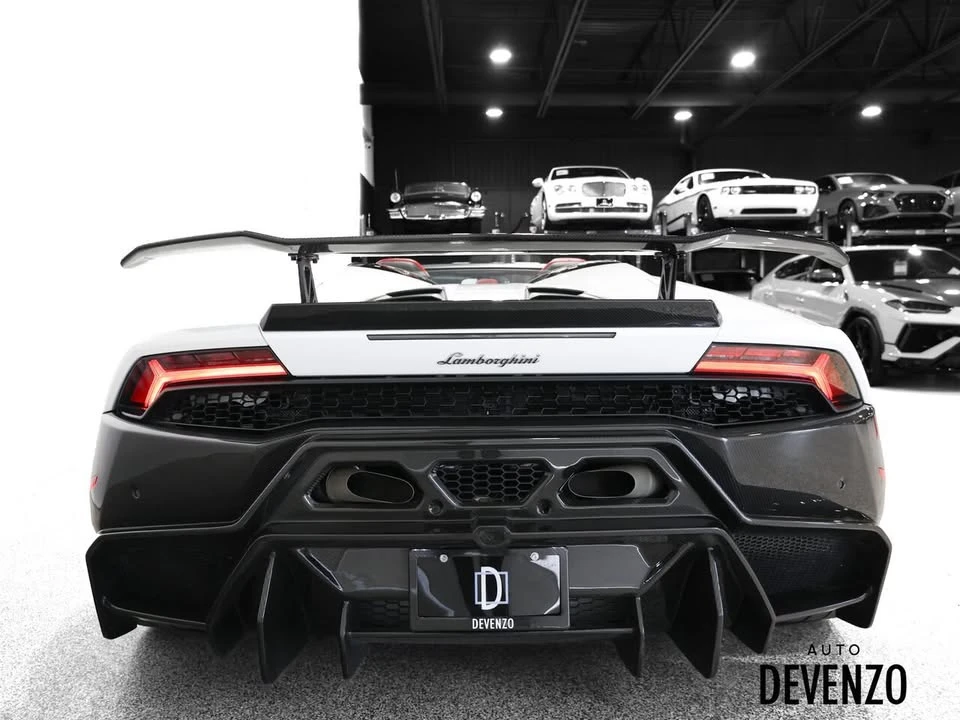 2017 Lamborghini Huracan LP580-2 - Image 4 of 20