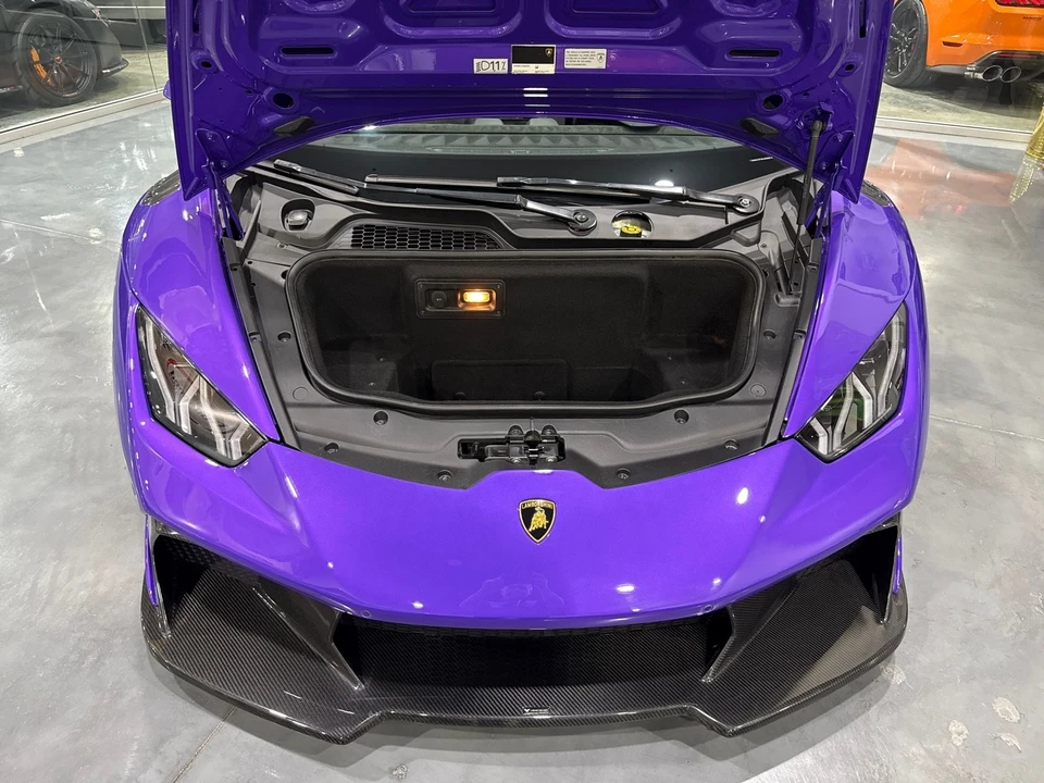2017 Lamborghini - Image 22 of 31