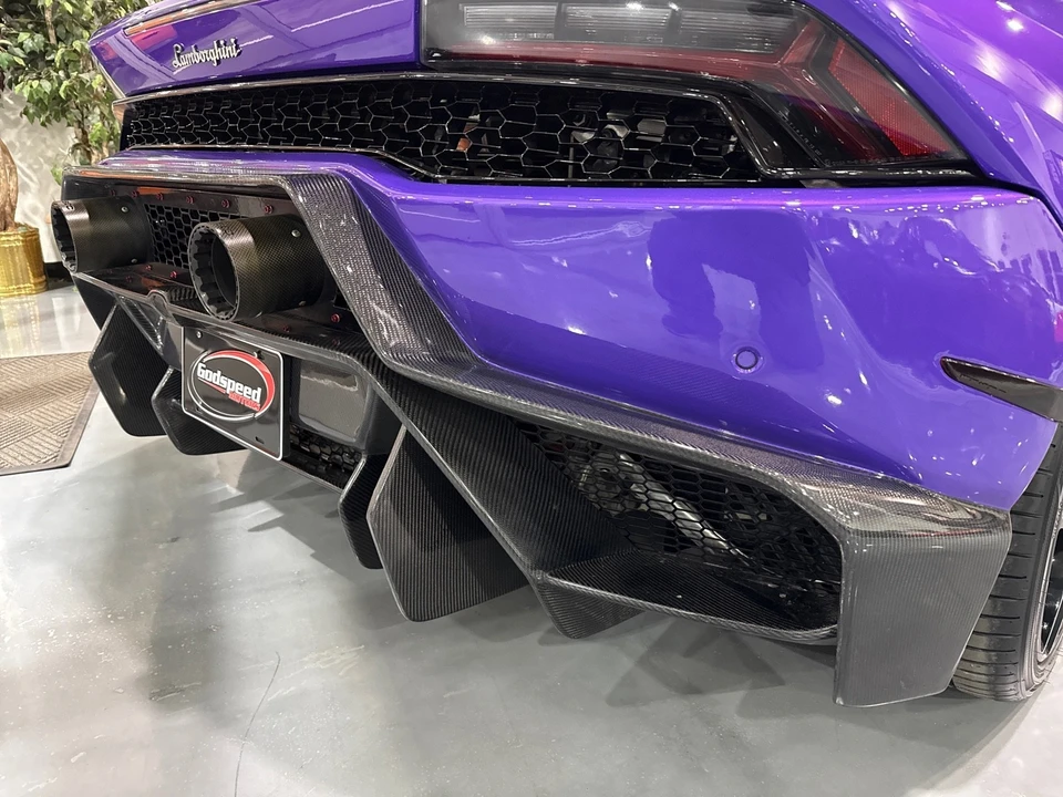 2017 Lamborghini - Image 11 of 31