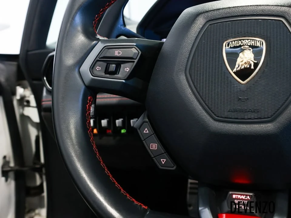 2017 Lamborghini Huracan LP580-2 - Image 11 of 16
