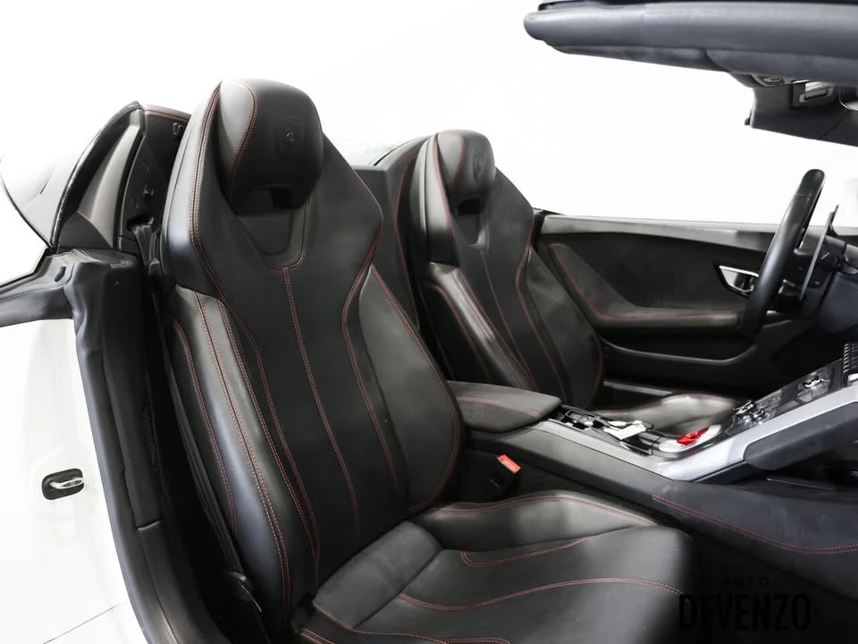 2017 Lamborghini Huracan LP580-2 - Image 7 of 16