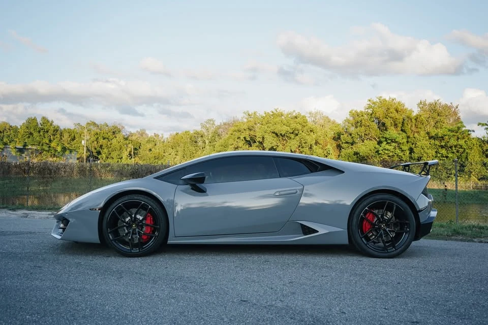 2017 Lamborghini Huracan - Image 3 of 17