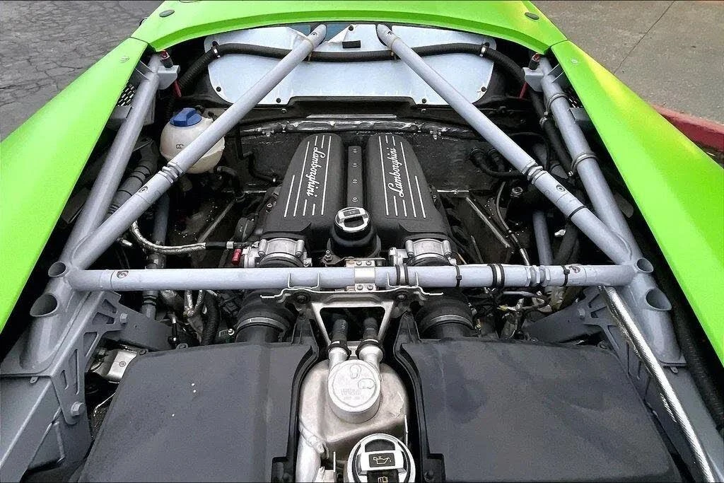 2017 Lamborghini Huracan - Image 9 of 31