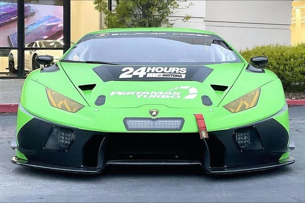 2017 Lamborghini Huracan - Image 11 of 31