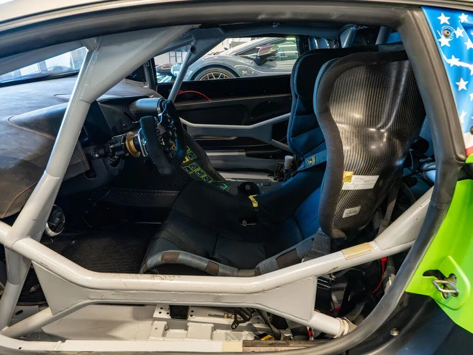 2017 Lamborghini Huracan - Image 26 of 31