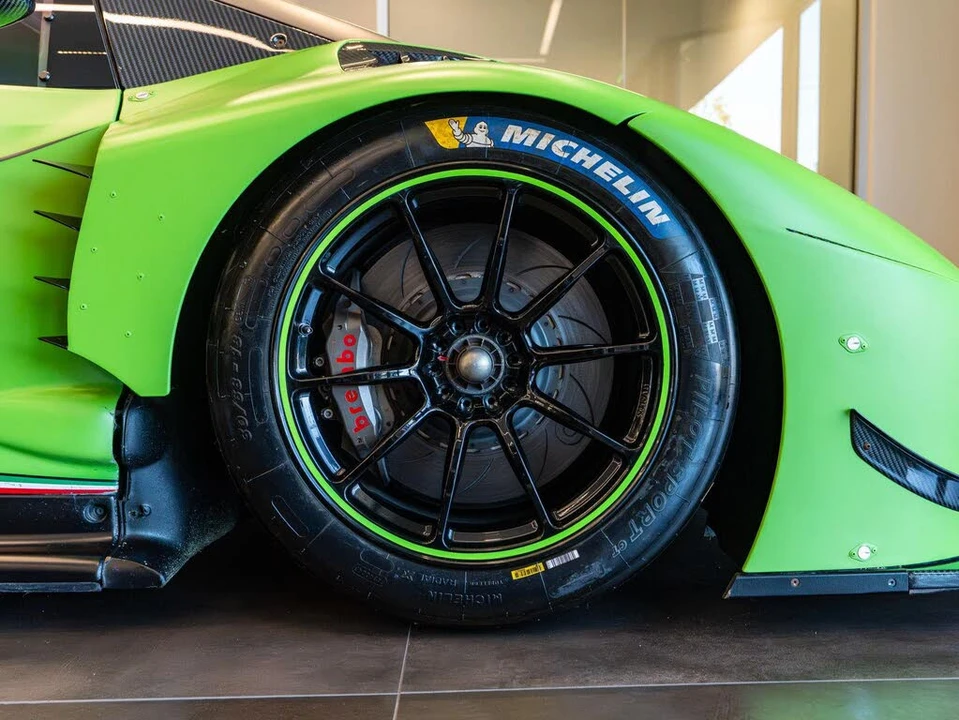 2017 Lamborghini Huracan - Image 22 of 31