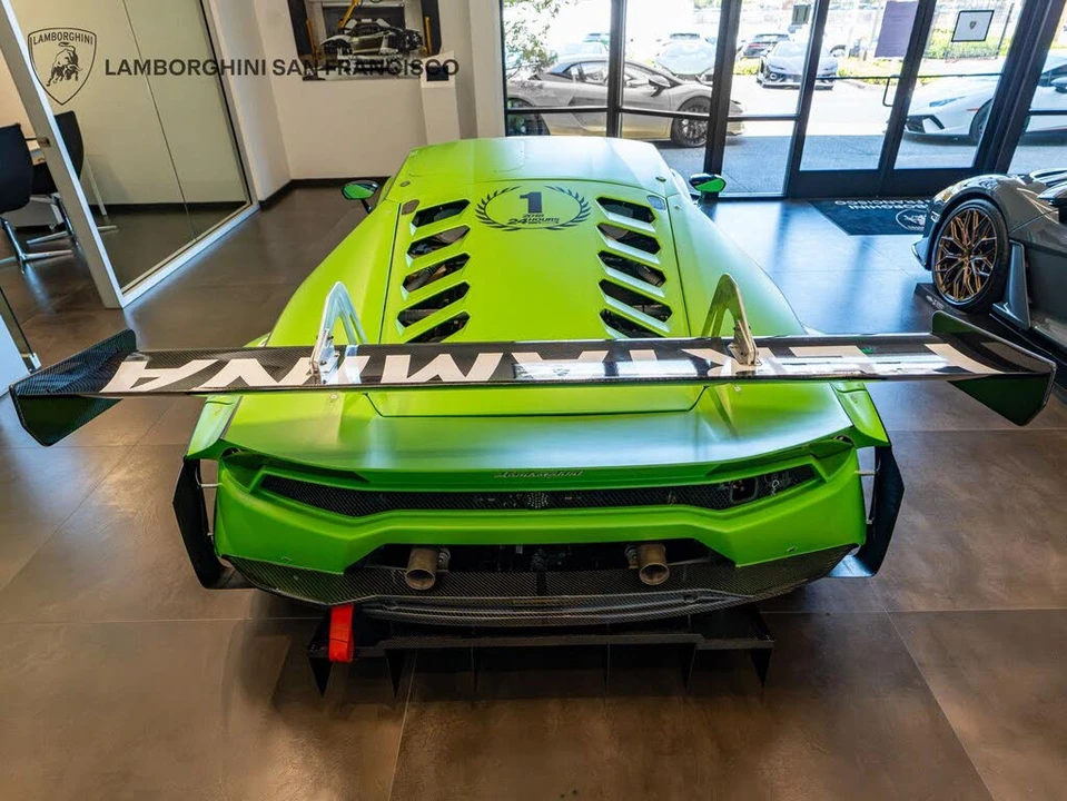 2017 Lamborghini Huracan - Image 8 of 31