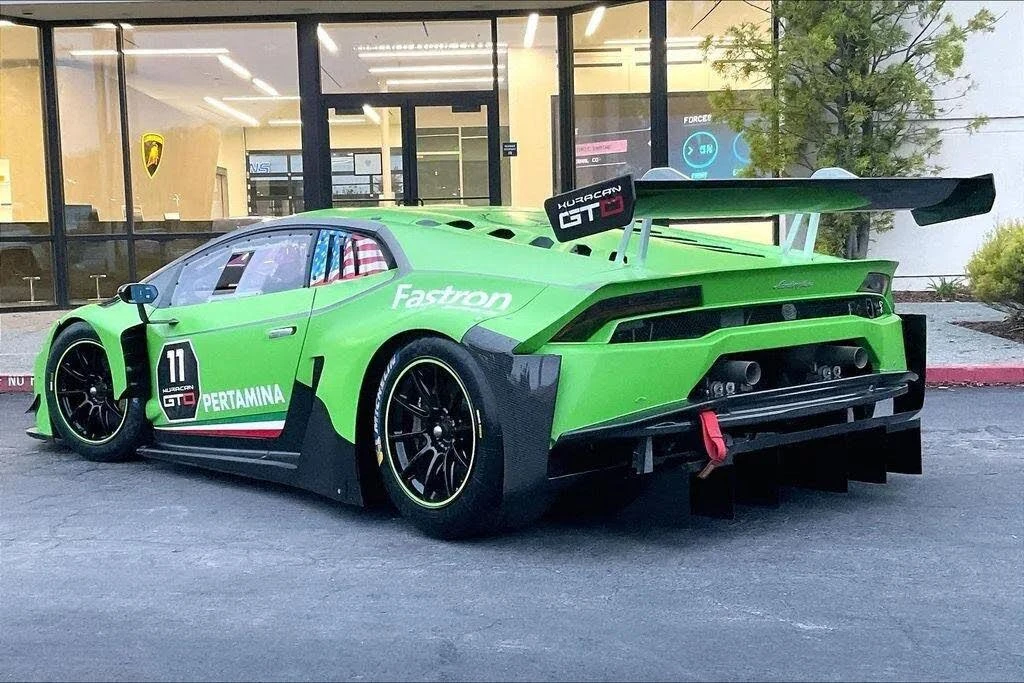2017 Lamborghini Huracan - Image 15 of 31