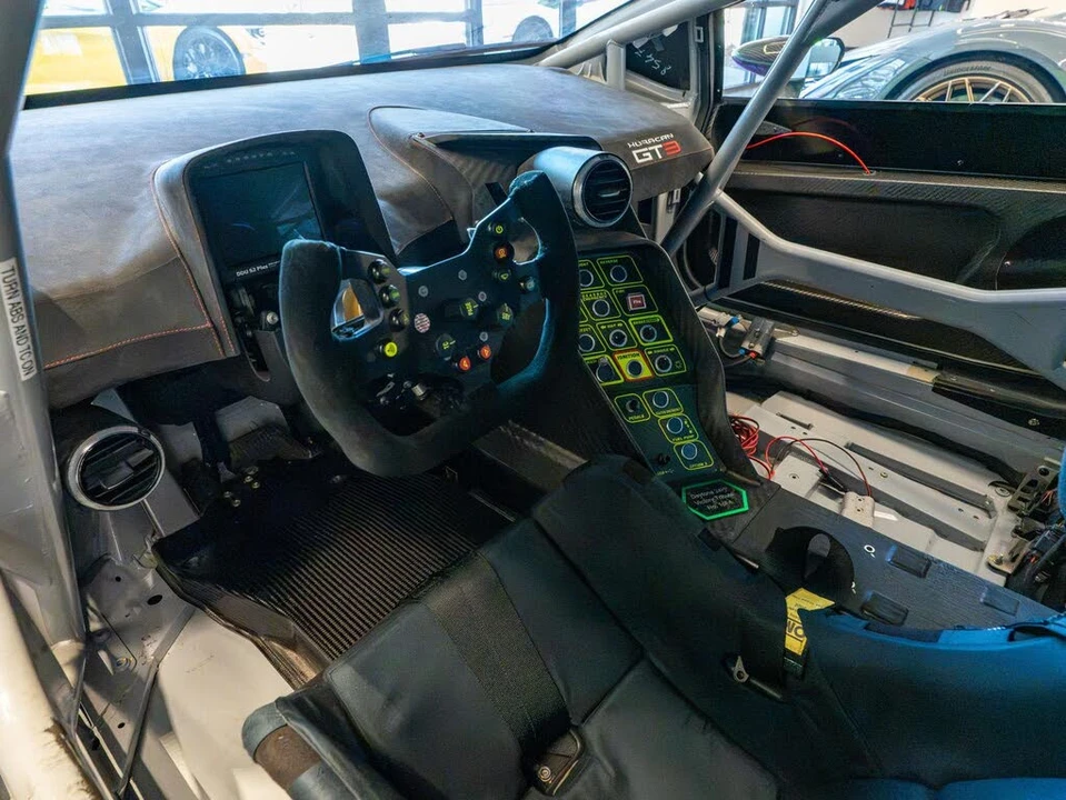 2017 Lamborghini Huracan - Image 20 of 31