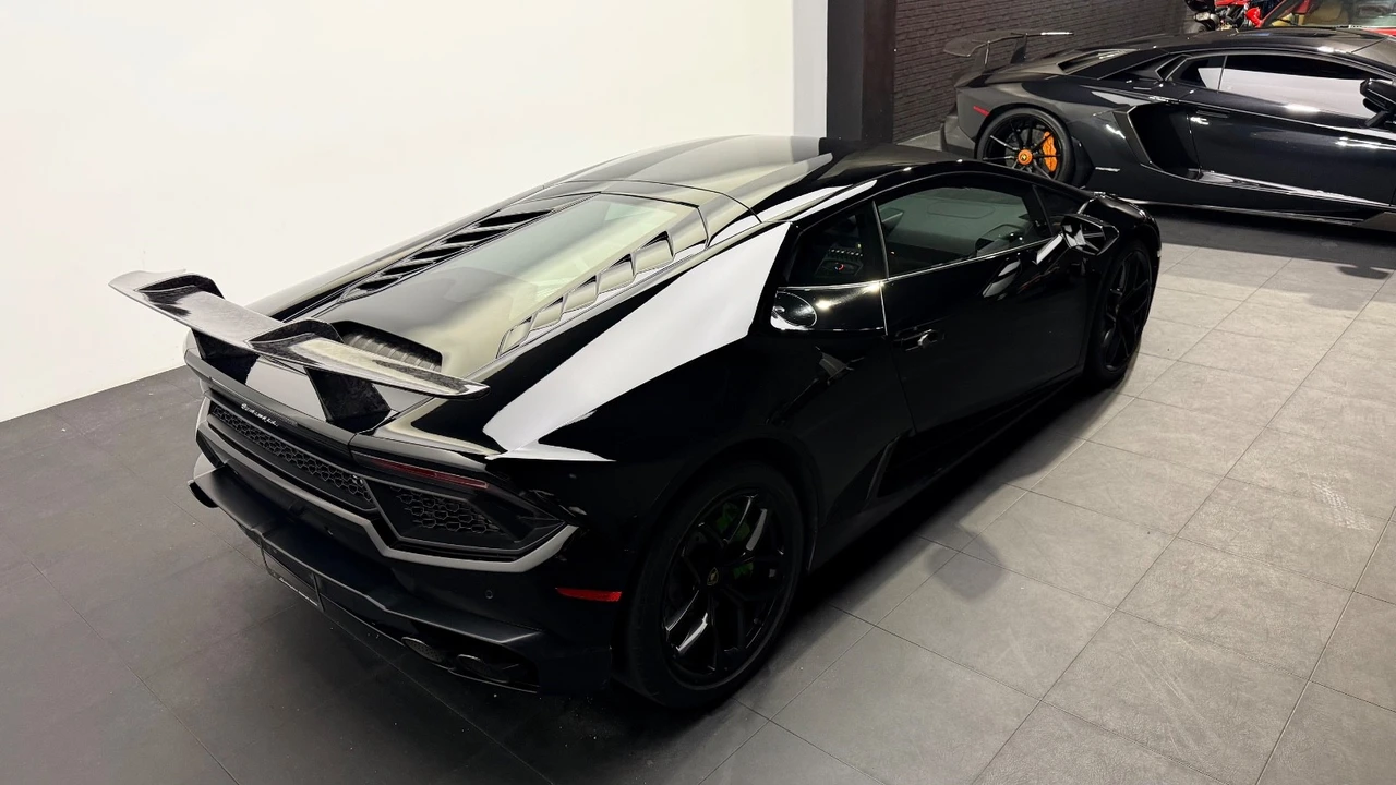 2017 Lamborghini Huracan - Image 21 of 31