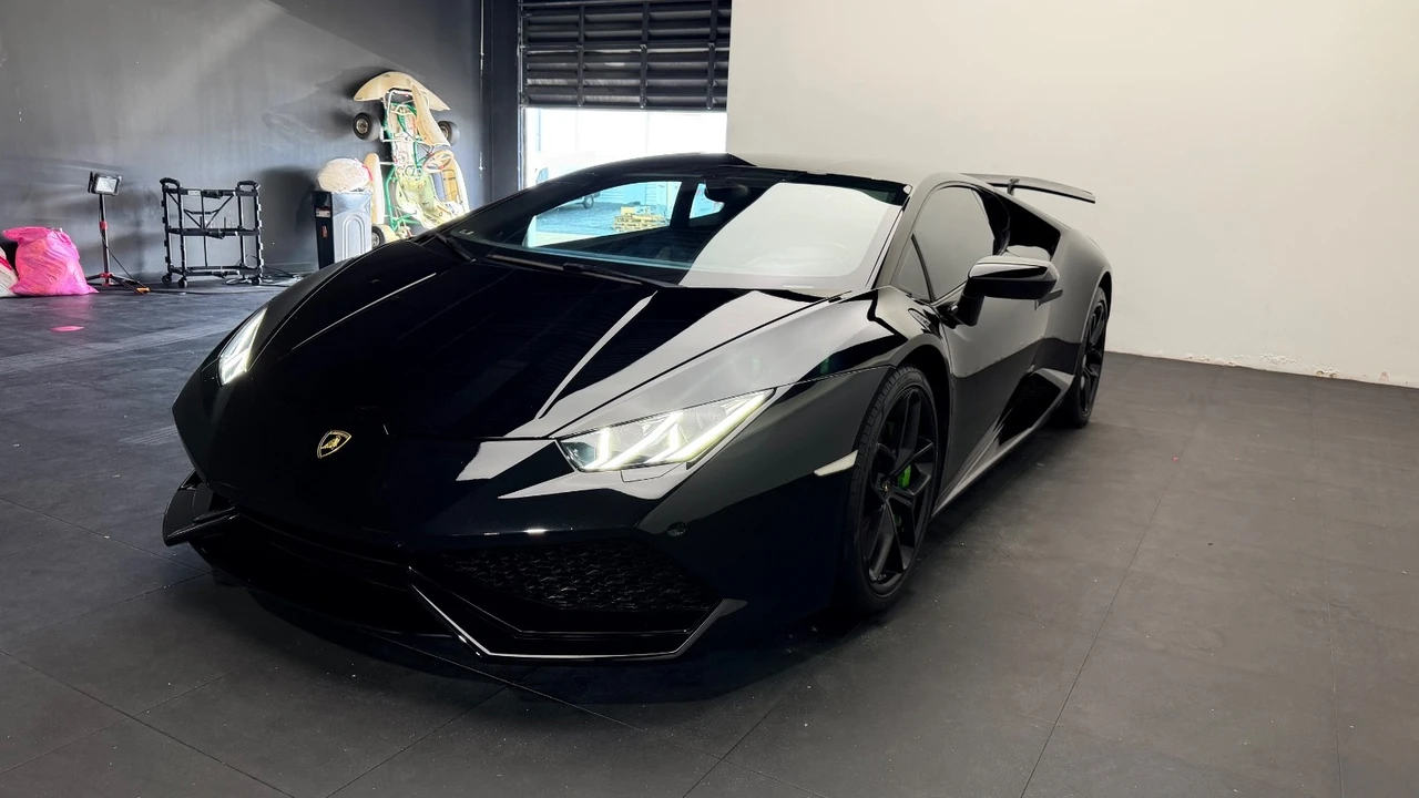 2017 Lamborghini Huracan - Image 9 of 31
