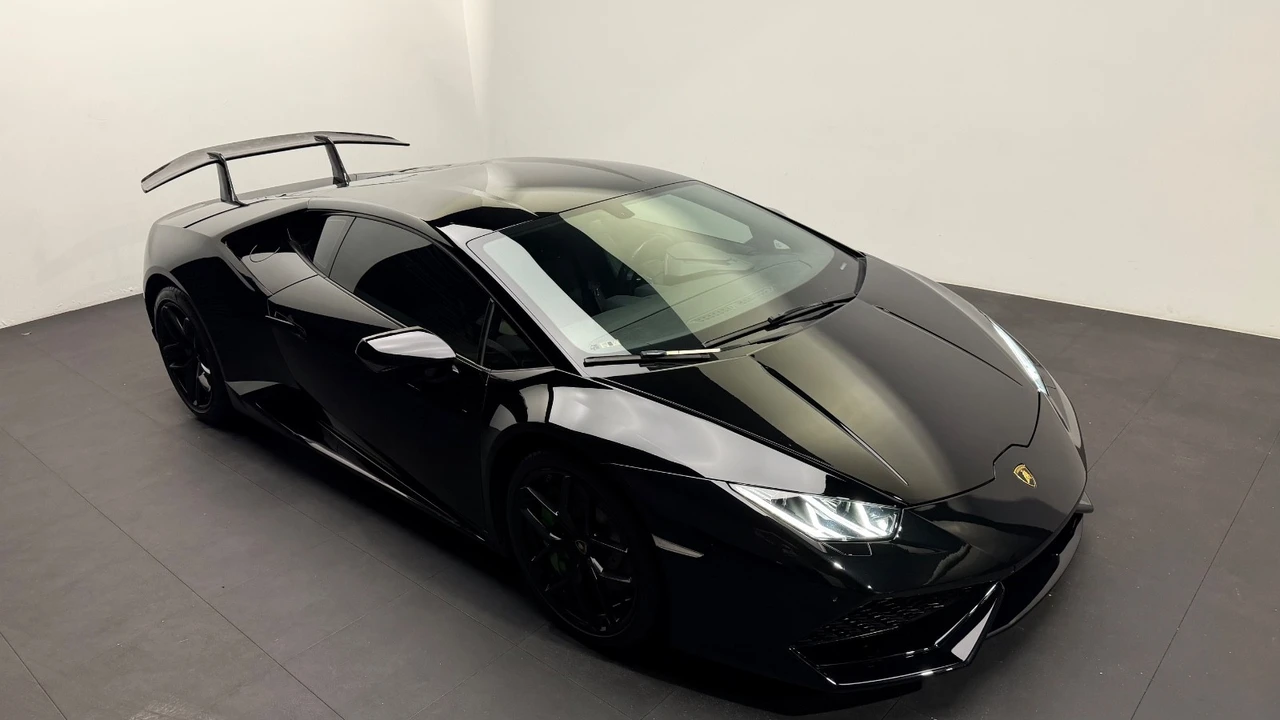 2017 Lamborghini Huracan - Image 20 of 31