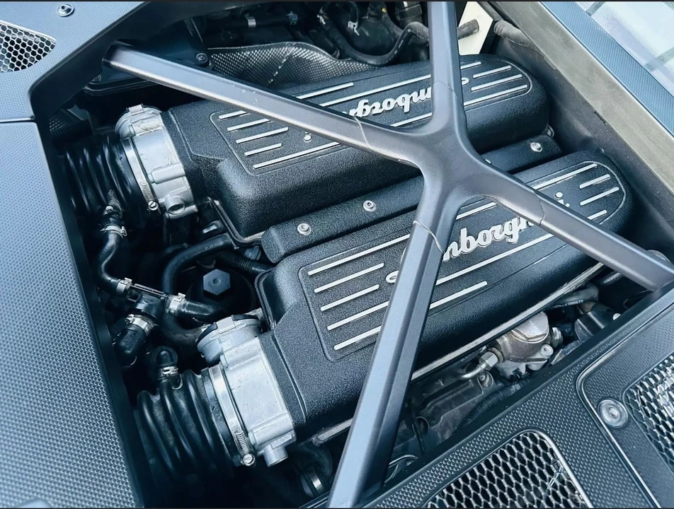 2017 Lamborghini Huracan - Image 19 of 19