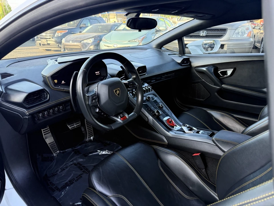 2017 Lamborghini Huracan - Image 12 of 19
