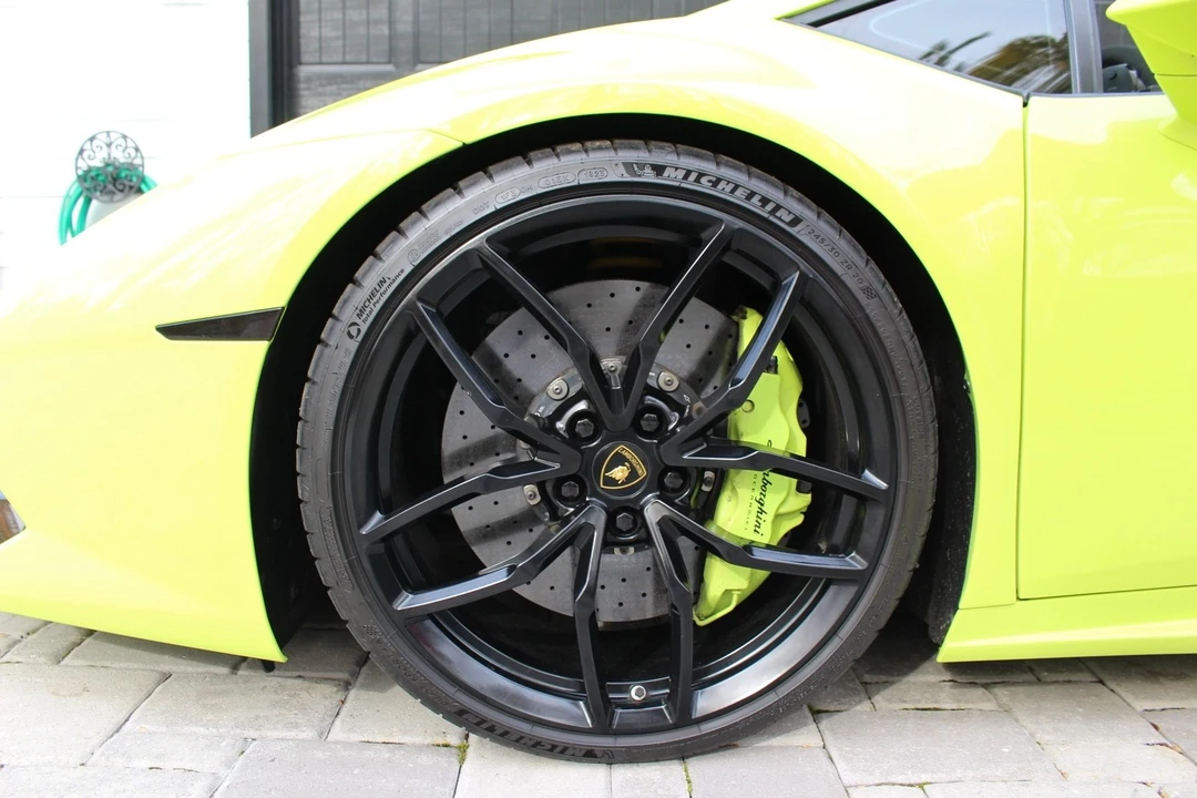 2017 Lamborghini Huracan LP610-4 - Image 6 of 21