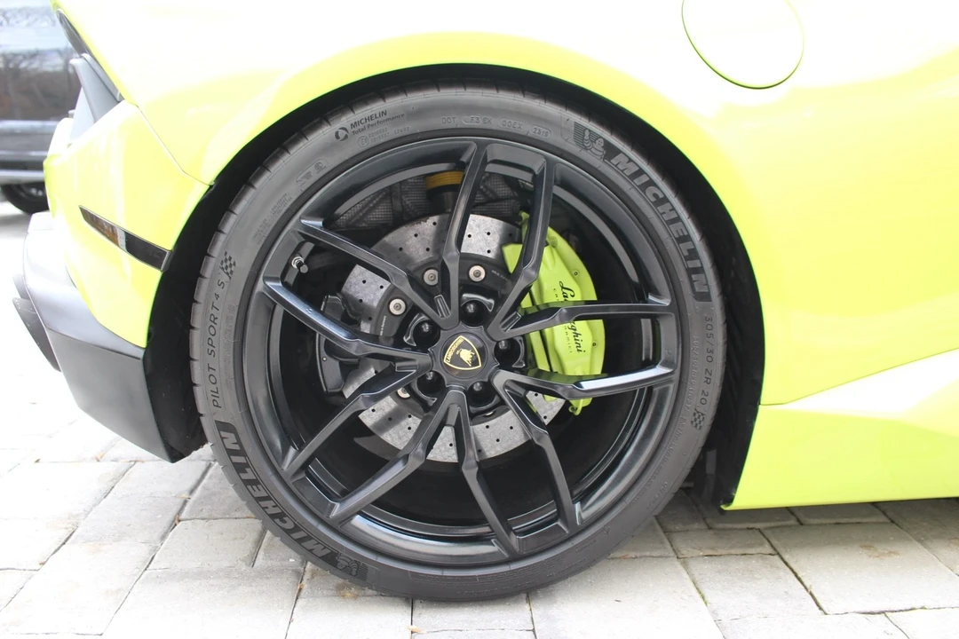 2017 Lamborghini Huracan LP610-4 - Image 13 of 21