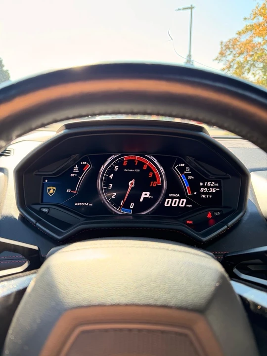 2017 Lamborghini Huracan - Image 13 of 14