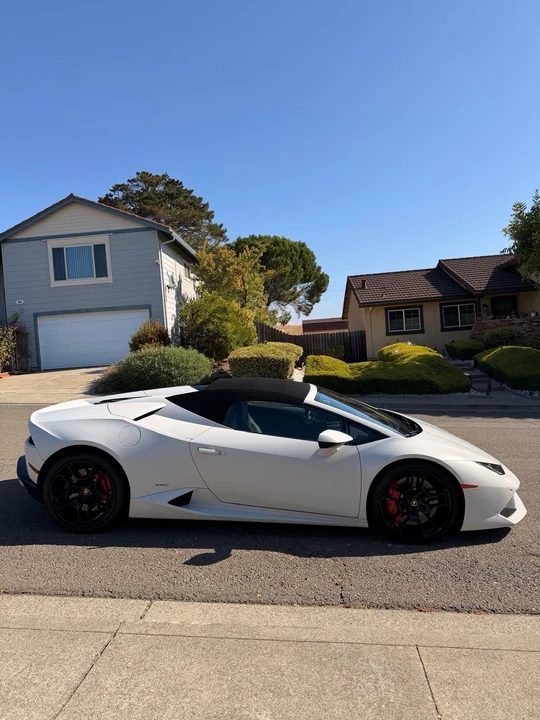 2017 Lamborghini Huracan - Image 4 of 14