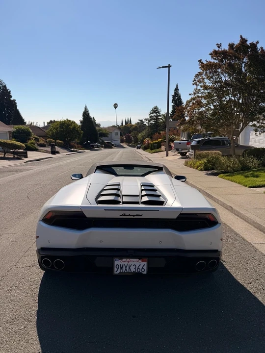2017 Lamborghini Huracan - Image 6 of 14
