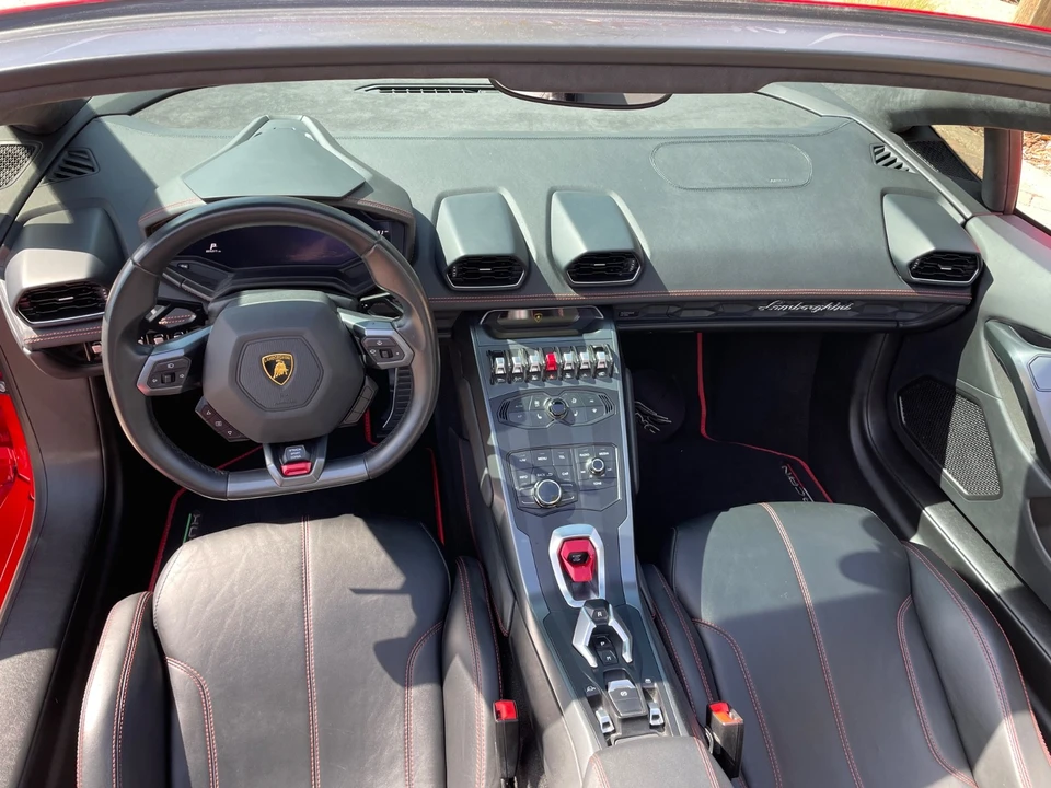 2017 Lamborghini Huracan - Image 13 of 21