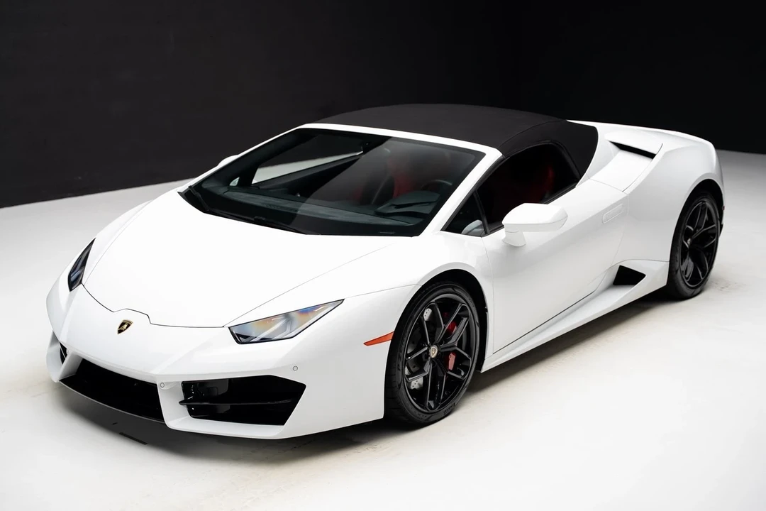 2017 Lamborghini Huracan - Image 5 of 12