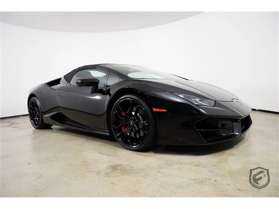 2017 Lamborghini Huracan - Image 2 of 31