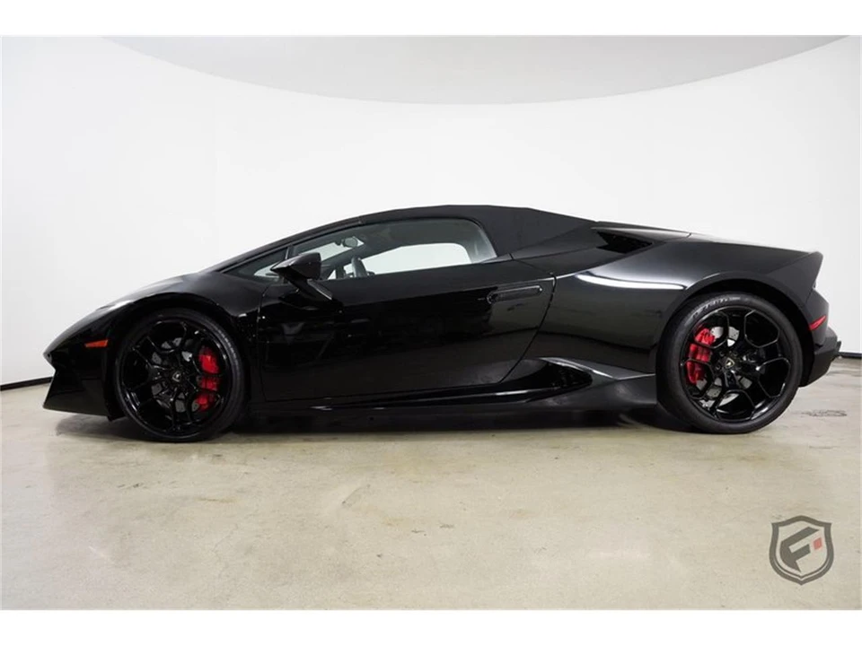 2017 Lamborghini Huracan - Image 10 of 31