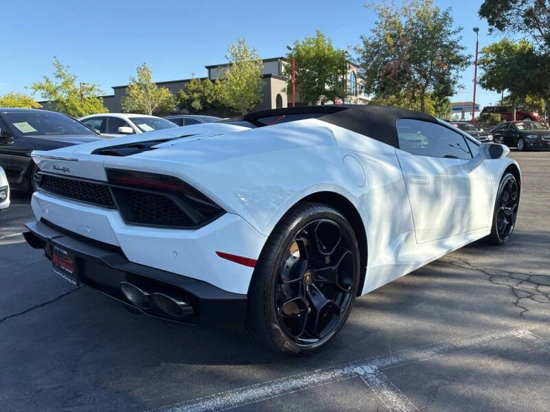 2017 Lamborghini Huracan LP610-4 - Image 7 of 16