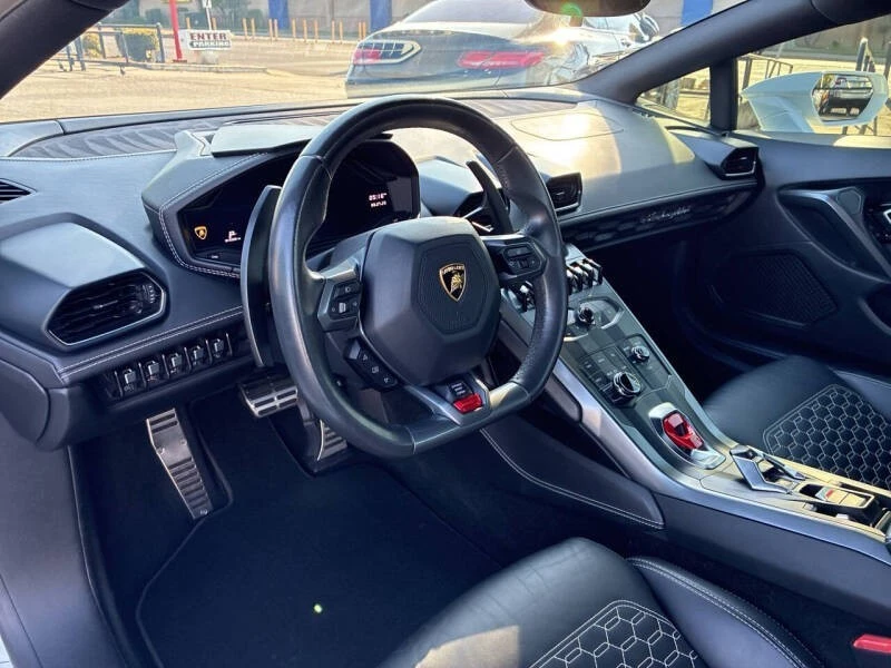 2017 Lamborghini Huracan LP610-4 - Image 11 of 16